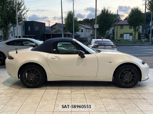 Mazda ROADSTER 2022-08 8850515-17