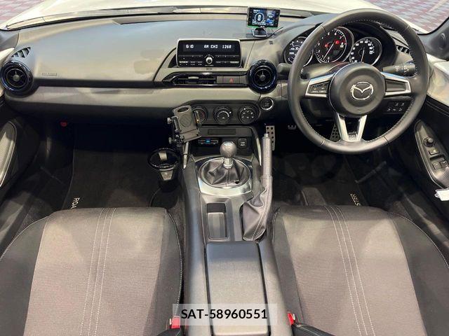 Mazda ROADSTER 2022-08 8850515-1