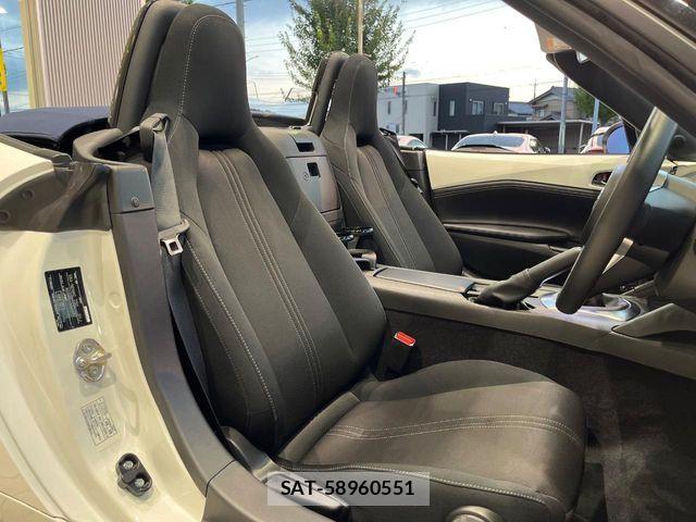 Mazda ROADSTER 2022-08 8850515-6