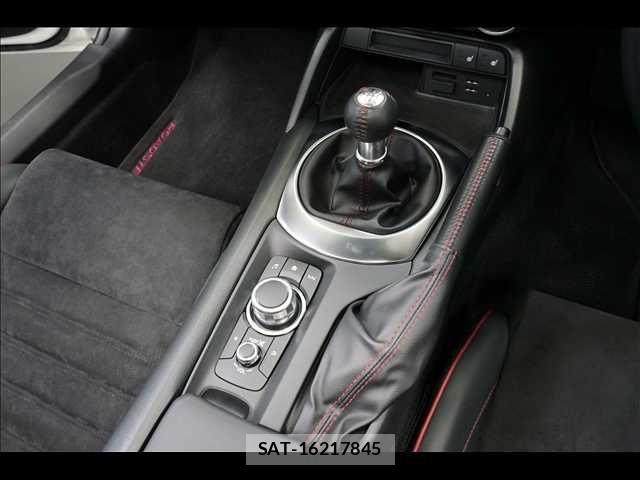 Mazda ROADSTER 2018-02 8881861-11