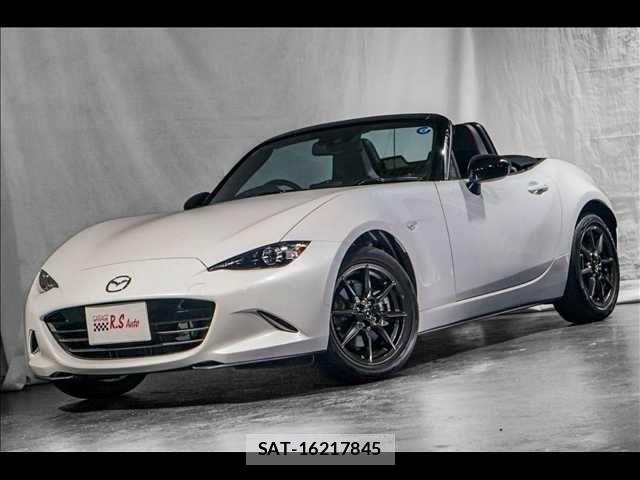 Mazda ROADSTER 2018-02 8881861-2