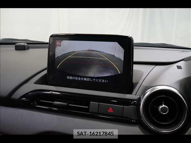 Mazda ROADSTER 2018-02 8881861-4