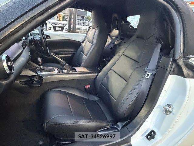 Mazda ROADSTER 2018-03 8881866-9