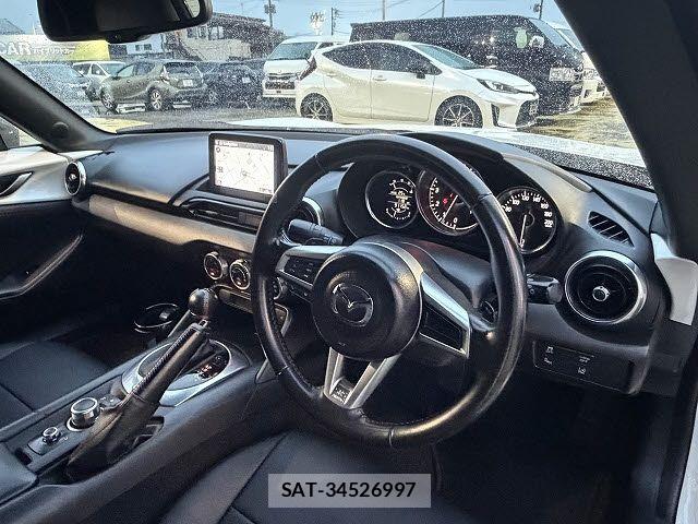 Mazda ROADSTER 2018-03 8881866-1