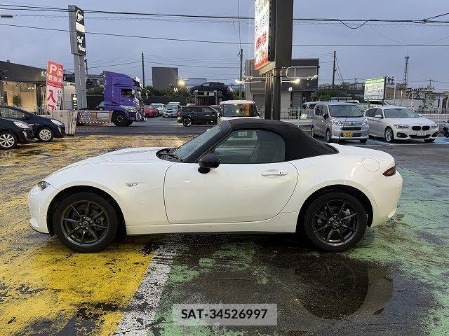 Mazda ROADSTER 2018-03 8881866-5