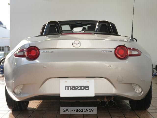 Mazda ROADSTER 2022-09 8881864-9