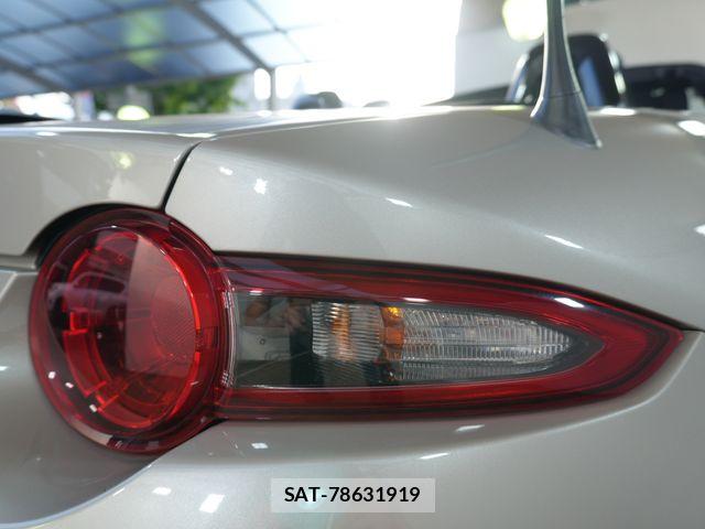 Mazda ROADSTER 2022-09 8881864-25