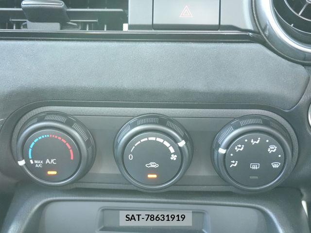Mazda ROADSTER 2022-09 8881864-26