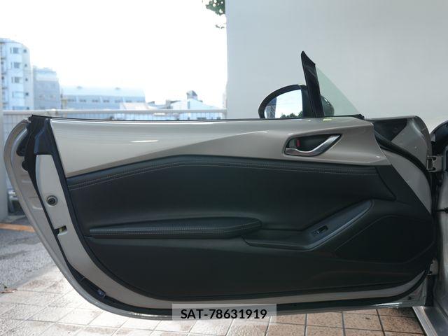 Mazda ROADSTER 2022-09 8881864-29