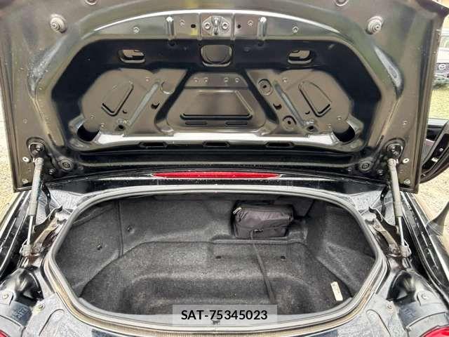 Mazda ROADSTER 2016-02 8881867-11