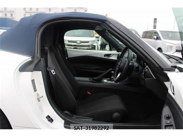 Mazda ROADSTER 2022-09 8881863-22