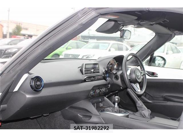 Mazda ROADSTER 2022-09 8881863-25