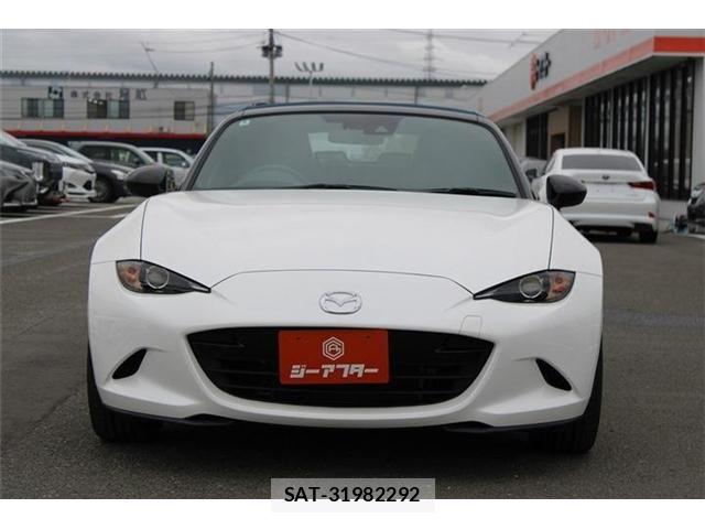 Mazda ROADSTER 2022-09 8881863-3