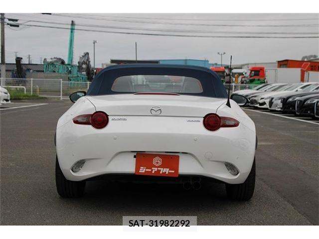 Mazda ROADSTER 2022-09 8881863-7