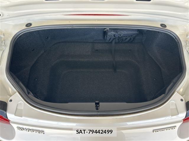 Mazda ROADSTER 2023-11 8881862-26