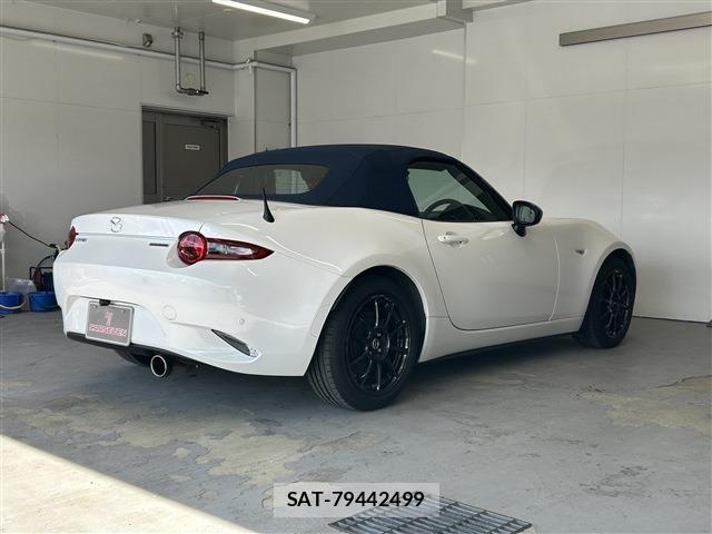 Mazda ROADSTER 2023-11 8881862-4