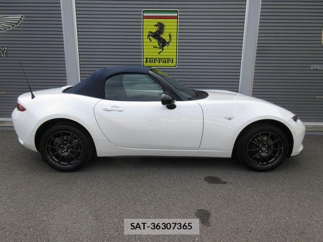 Mazda ROADSTER 2022-03 8881858-10
