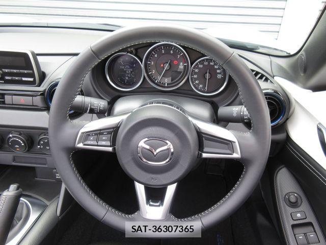 Mazda ROADSTER 2022-03 8881858-16