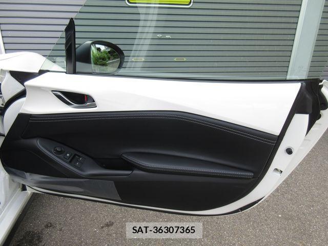 Mazda ROADSTER 2022-03 8881858-22