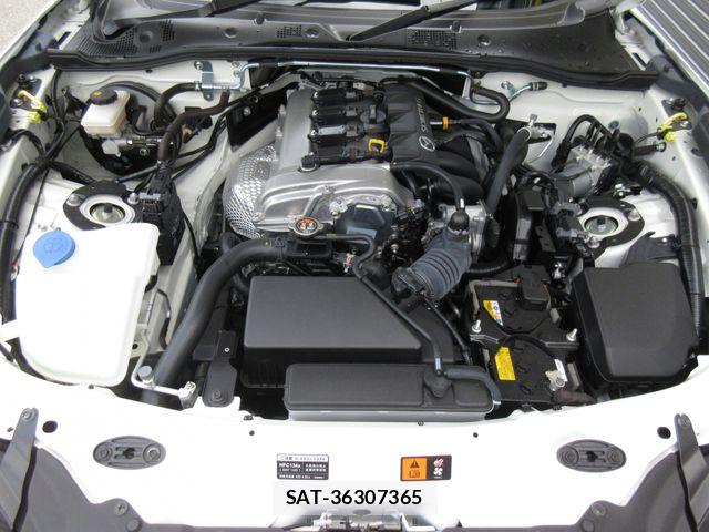 Mazda ROADSTER 2022-03 8881858-29