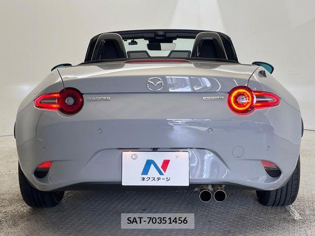 Mazda ROADSTER 2025-09 8881855-16