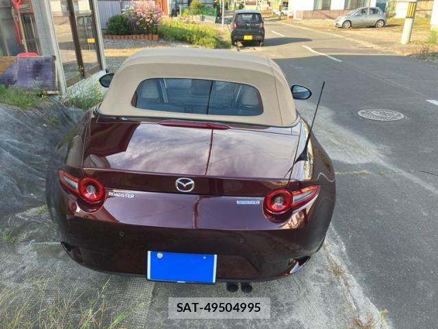 Mazda ROADSTER 2025-04 8881853-4