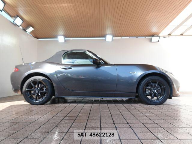 Mazda ROADSTER 2021-08 8884255-6