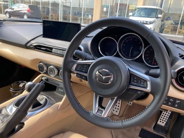 Mazda ROADSTER 2025-03 3681812-12