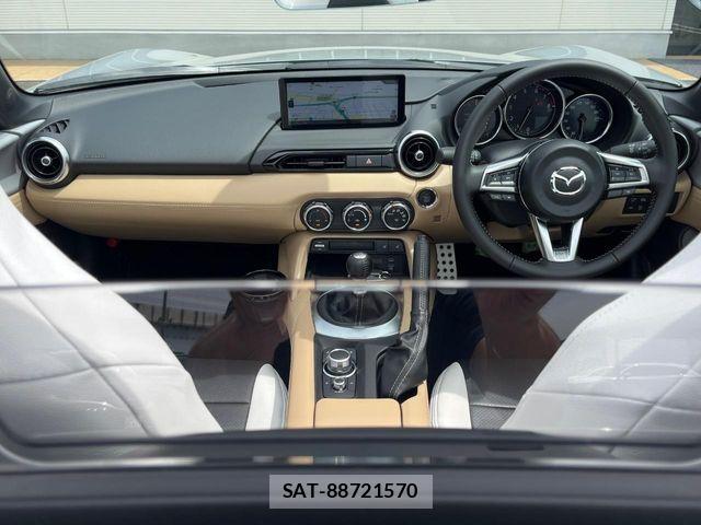 Mazda ROADSTER 2025-05 6614456-1