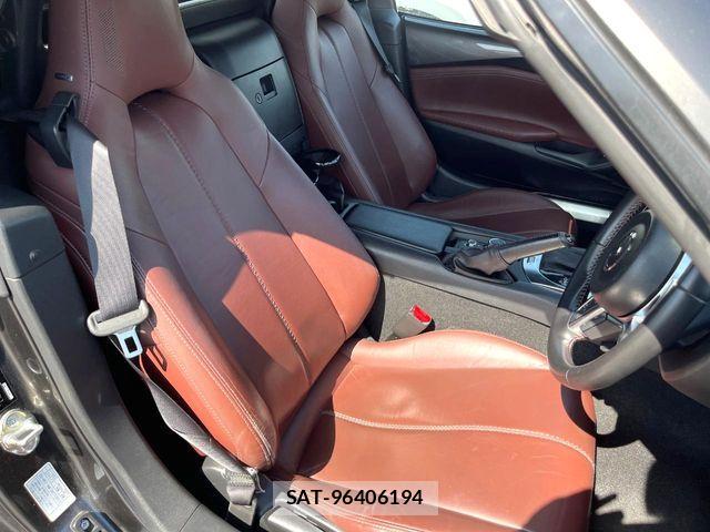 Mazda ROADSTER 2017-08 6677768-10