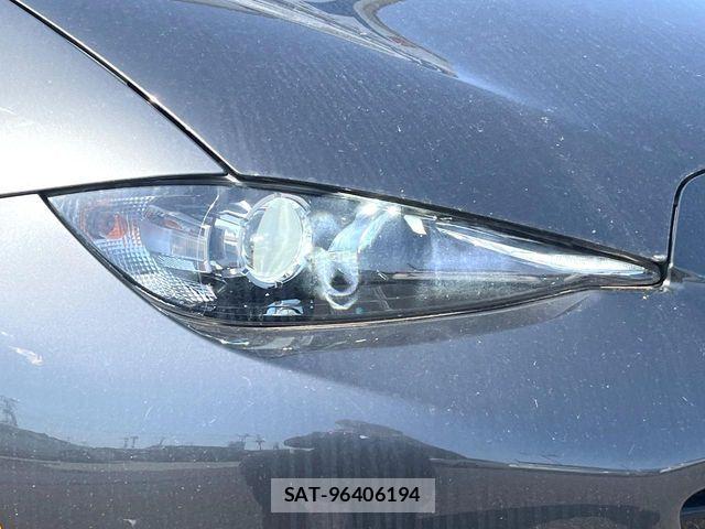Mazda ROADSTER 2017-08 6677768-13