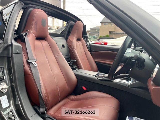 Mazda ROADSTER 2019-06 6717168-8