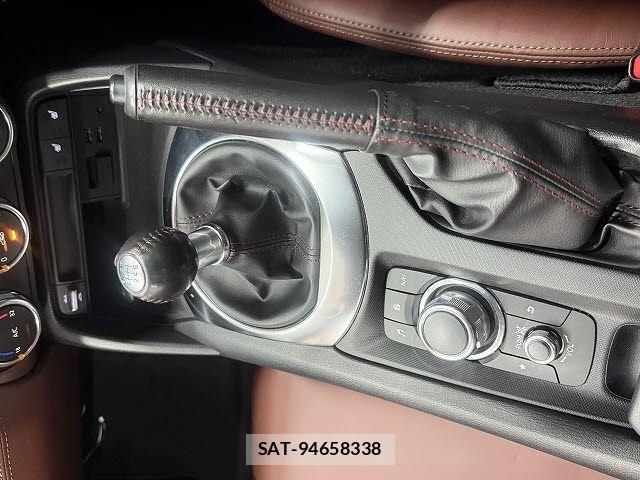 Mazda ROADSTER 2018-02 6911992-14