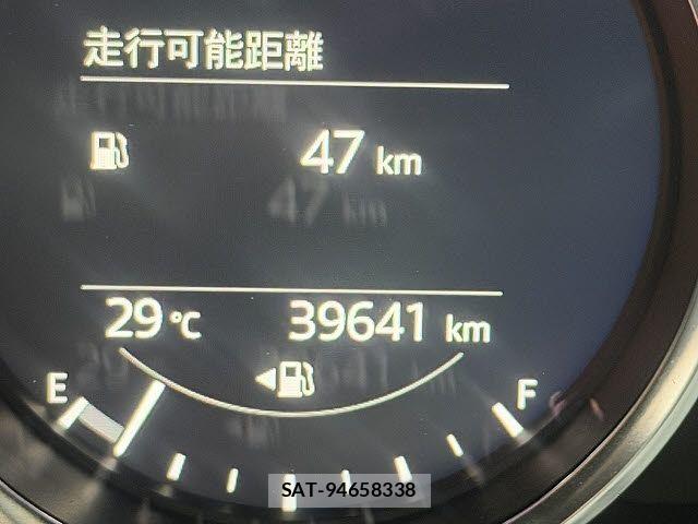 Mazda ROADSTER 2018-02 6911992-21