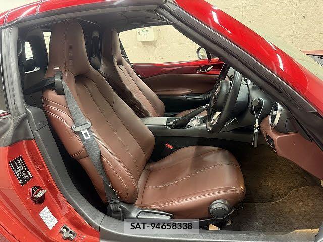 Mazda ROADSTER 2018-02 6911992-6