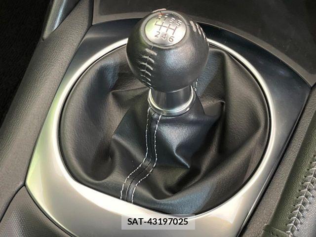 Mazda ROADSTER 2023-06 6911991-2