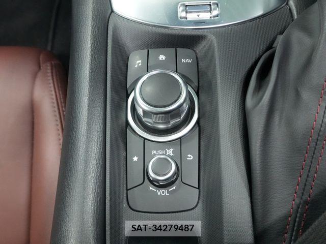 Mazda ROADSTER 2017-07 7021408-16