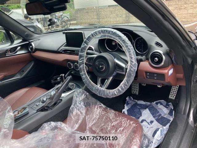 Mazda ROADSTER 2017-02 7224240-10