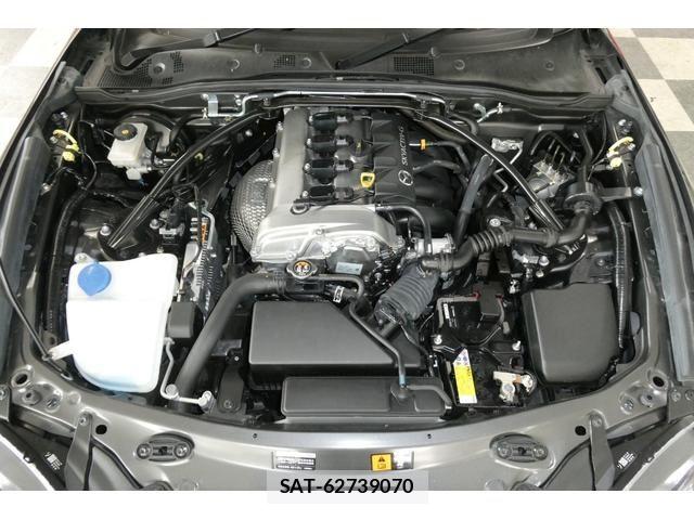 Mazda ROADSTER 2021-01 7252124-25