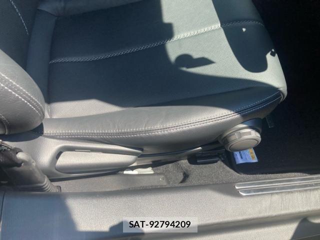 Mazda ROADSTER 2023-07 7393865-12