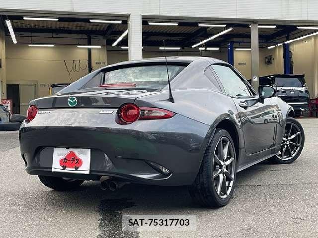 Mazda ROADSTER 2018-02 7502599-2
