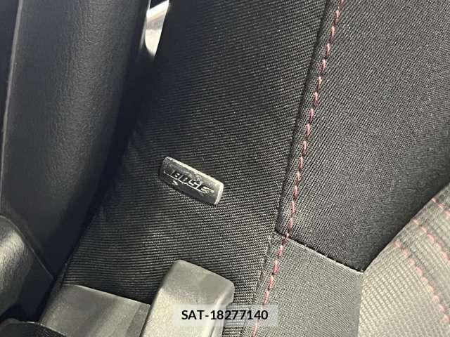 Mazda ROADSTER 2017-03 8037957-9