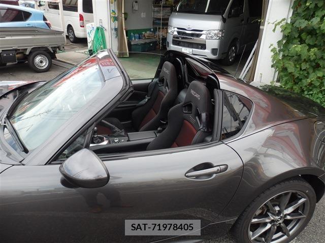 Mazda ROADSTER 2017-07 8037959-17