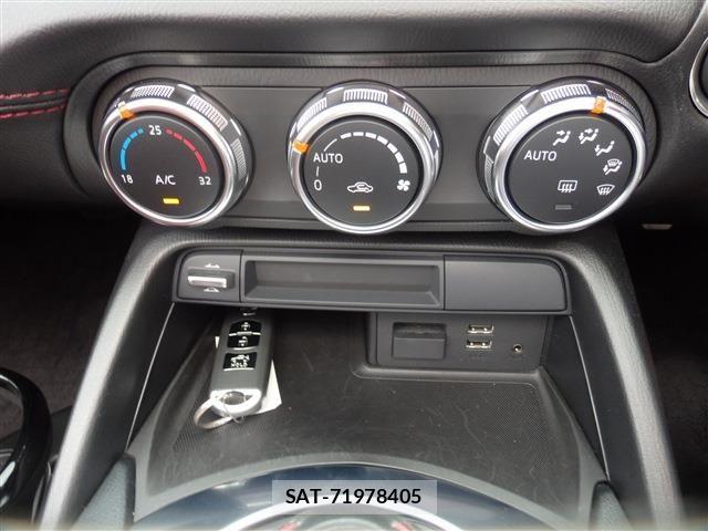 Mazda ROADSTER 2017-07 8037959-27