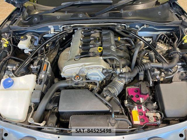 Mazda ROADSTER 2017-01 8037954-17