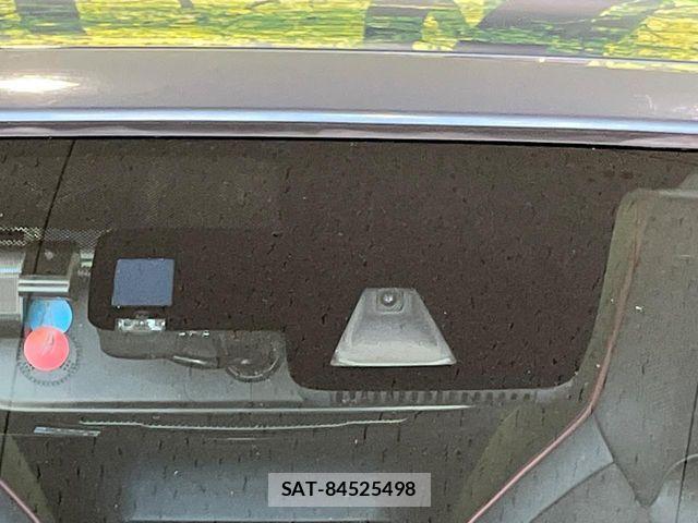 Mazda ROADSTER 2017-01 8037954-3