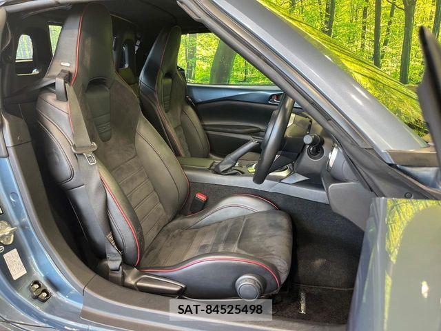 Mazda ROADSTER 2017-01 8037954-8