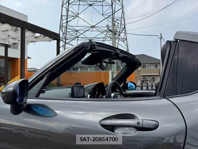 Mazda ROADSTER 2019-08 8101603-19
