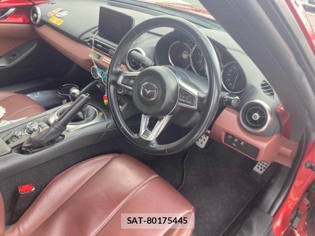 Mazda ROADSTER 2019-03 8132102-8