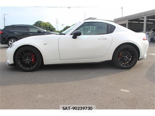 Mazda ROADSTER 2024-03 8209881-13